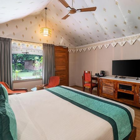 Aranya Vilas - A Nature Resort Udaipur Extérieur photo