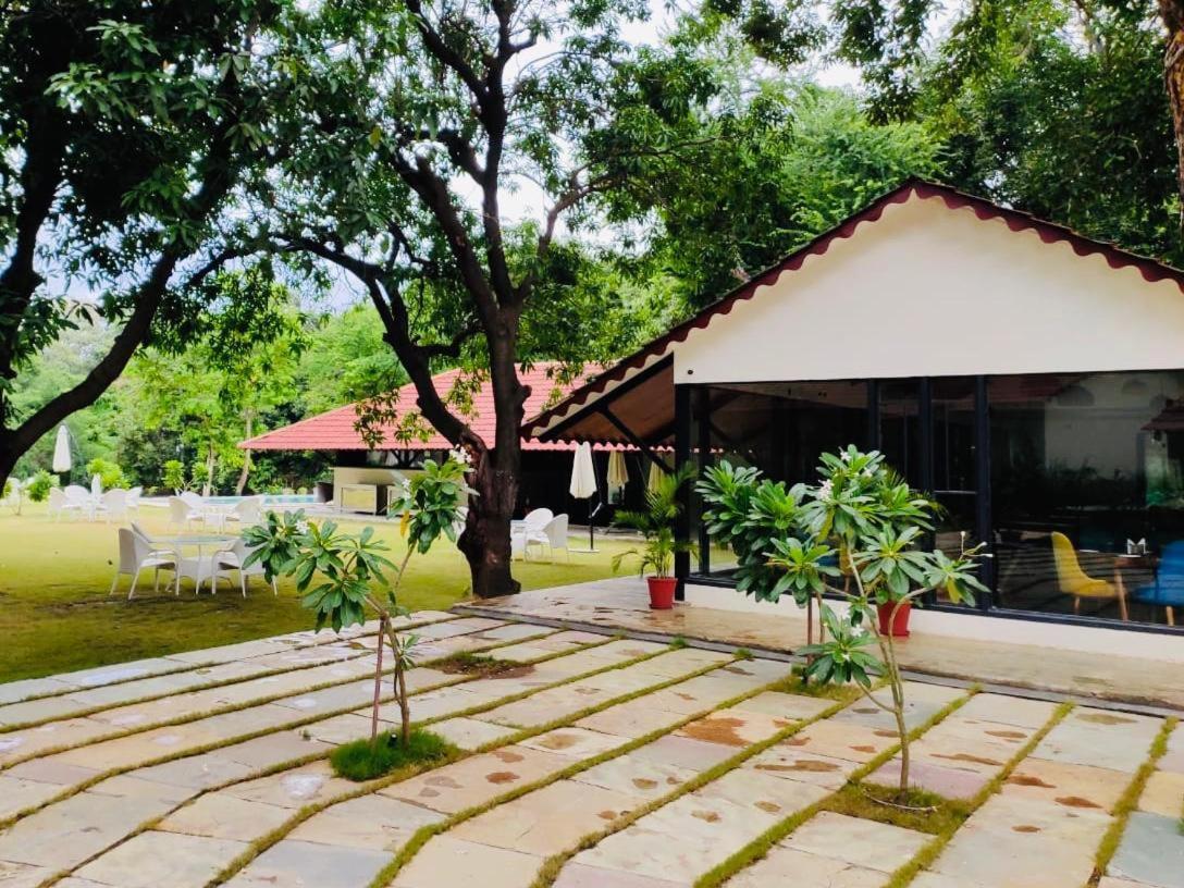 Aranya Vilas - A Nature Resort Udaipur Extérieur photo
