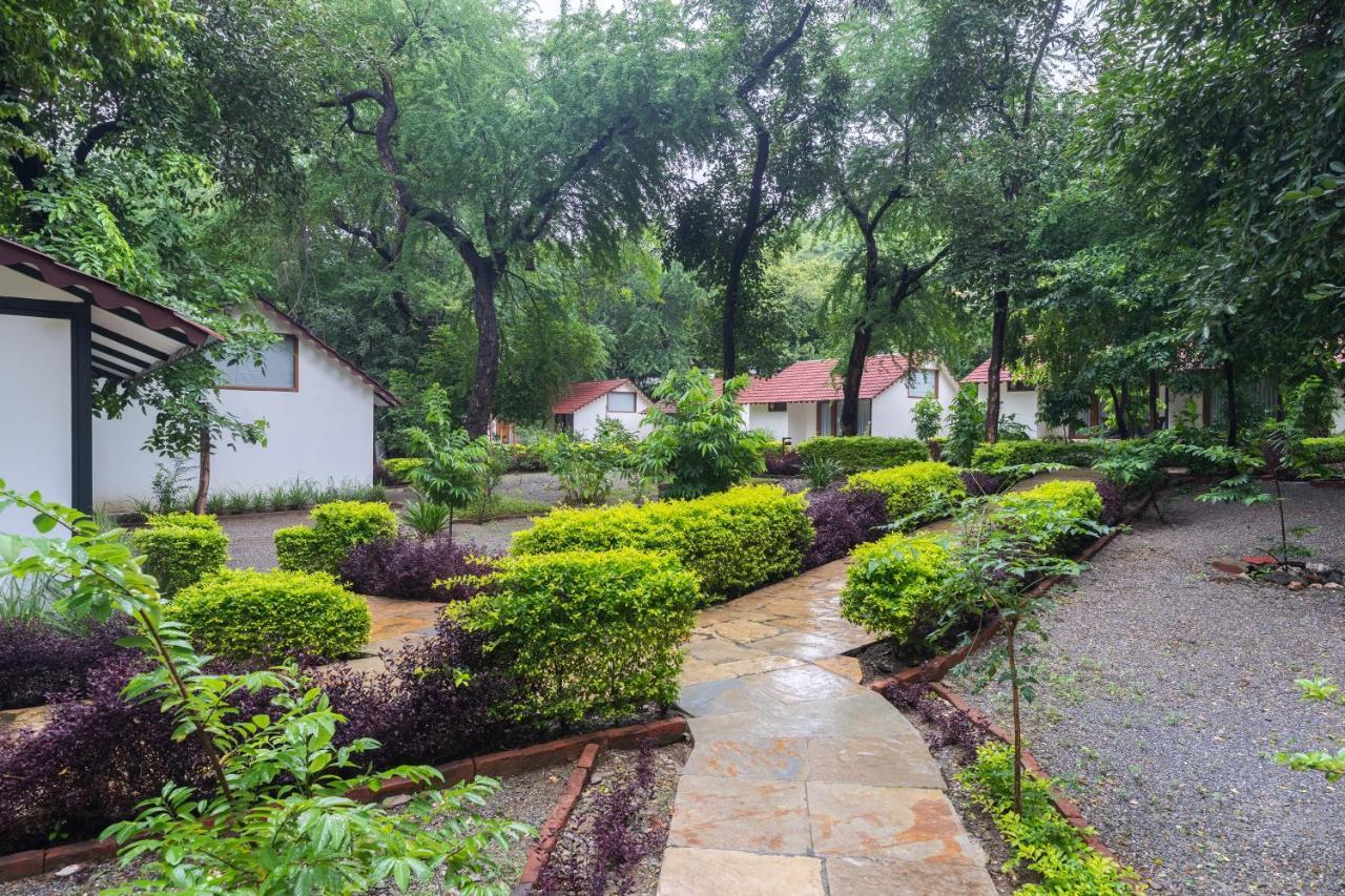 Aranya Vilas - A Nature Resort Udaipur Extérieur photo